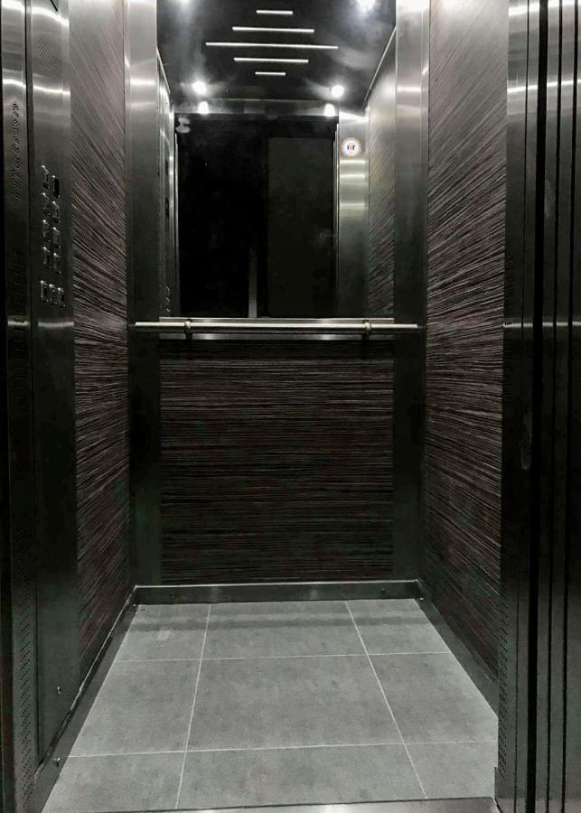 F10 Room 3, Private Room Two Single Beds Shared Bathroom In Shared Flat 음시다 외부 사진
